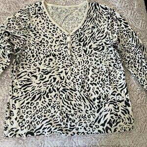 Charter Club Black and White Boxy long sleeves top